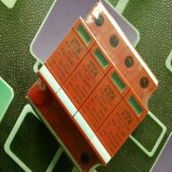 1553417060641799.jpg 20KA三相電源防雷模塊.jpg